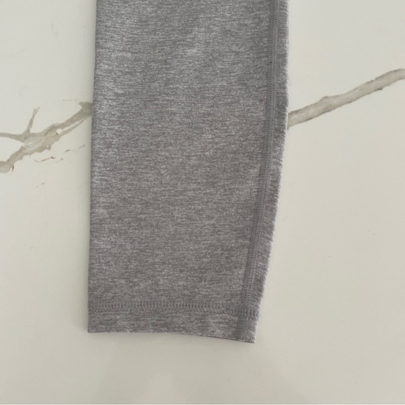 SOLD Vuori High Waist Leggings - Picture 5 of 5